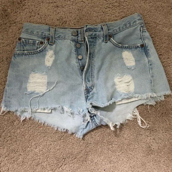 Levi Jean shorts - Picture 1 of 3